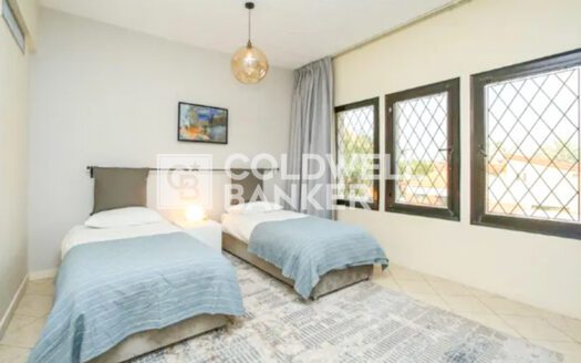 Price Reduce | Vacant | English Style