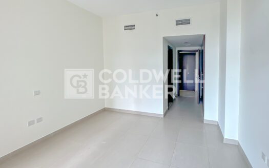 Near Metro | Well Maintained | Sea and Canal View