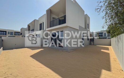 Large Layout | Ready To Move In | Close to Park