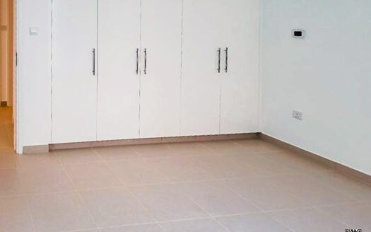 Well Maintained 1BR | Unfurnished | Road View