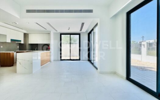 Spacious Villa | Tenanted | La Rosa 5