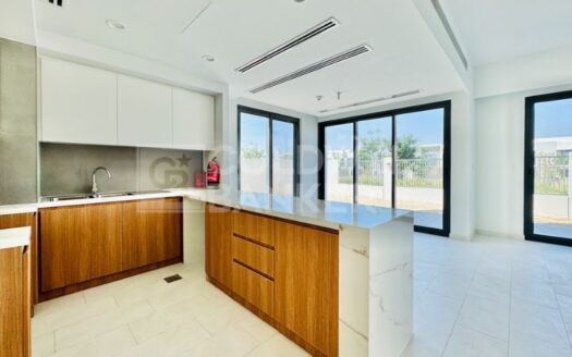 Spacious Villa | Tenanted | La Rosa 5