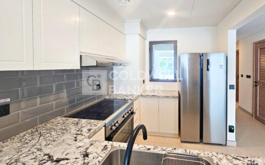 Spacious Layout | Prime Location | 3BHK Townhouse