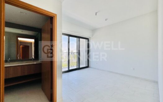 Vacant | Near to Amenities | Vastu Unit