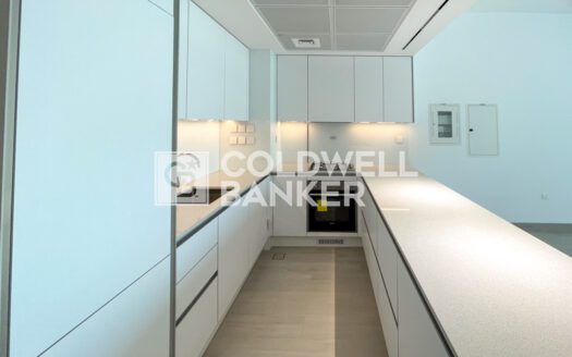 Community View | Middle Floor | Vacant