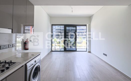 Vacant | Semi Fitted | Community View