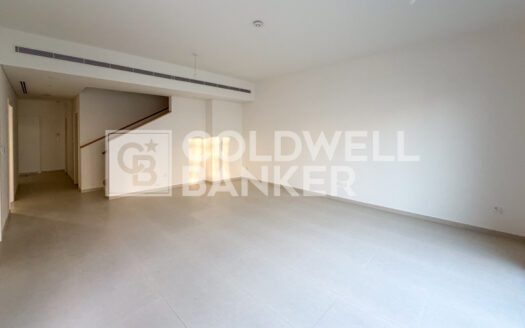 Price Negotiable | 4 Cheques | Close To Gate