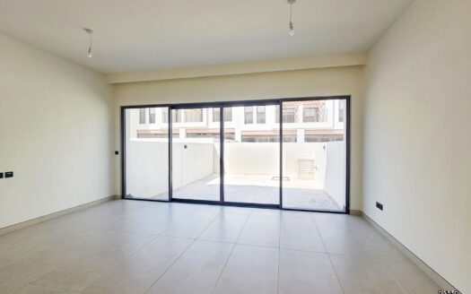 4BR-TH Single Row | Brand New | Community View