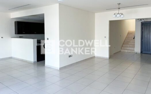 Vacant | Corner Unit | 3BR Villa