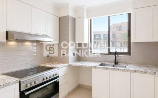 Near Central Hub | Walk to Lagoon | Brand New