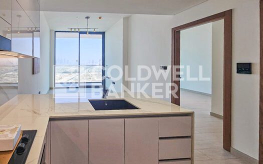 Hot Deal | Fitted Kitchen | Marina view
