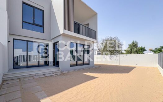 Pool Facing | Vastu-Compliant | Corner Unit