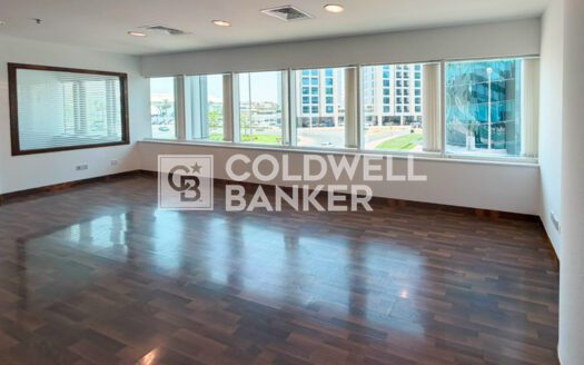Vacant Retail Space | High Visibility | Oud Metha