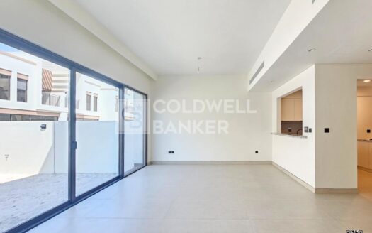 Spacious Layout | Prime Location | 3BHK Townhouse
