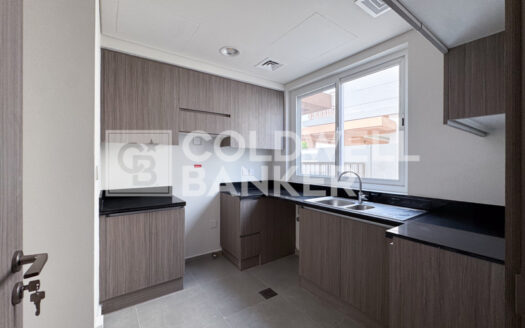 Vacant | Corner Unit | Vastu Compliant