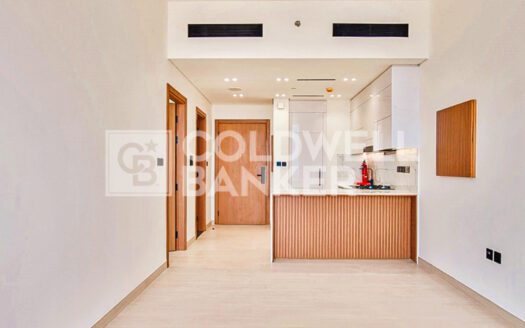 Top Floor | Marina Skyline View | Flexible Cheques
