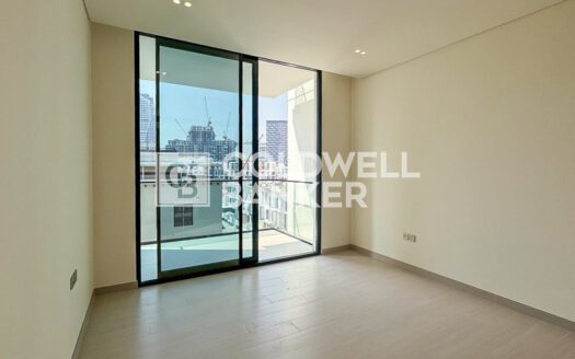 Spacious Studio |  Best Amenities | City View