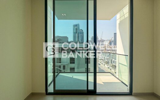 Spacious Studio |  Best Amenities | City View