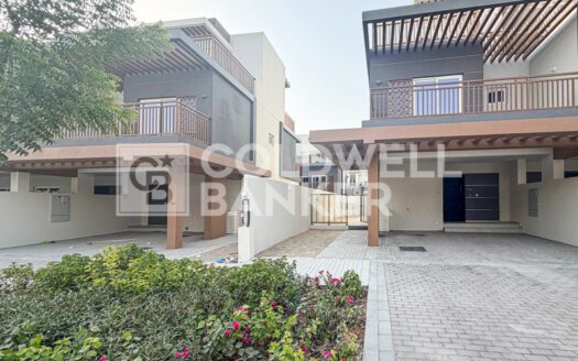 Exclusive Listing | Vacant | Corner Unit