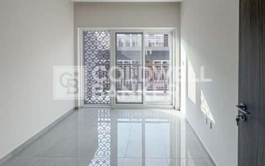 Exclusive Listing | Vacant | Corner Unit