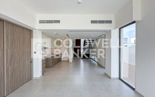 Large Plot | Corner Unit | Best Price