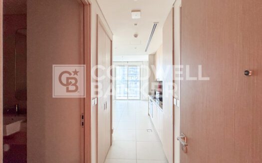 Vacant | Branded Unit by Vida | Top Floor