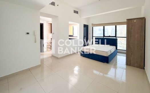 Vacant | Top Floor | Marina View