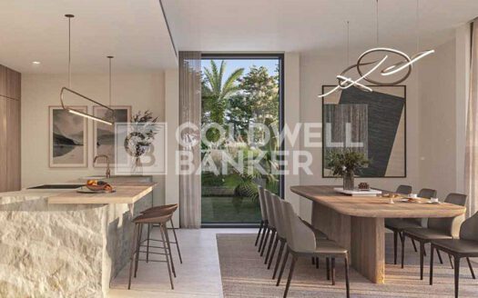 Single Row | Gated Community | Community Expert