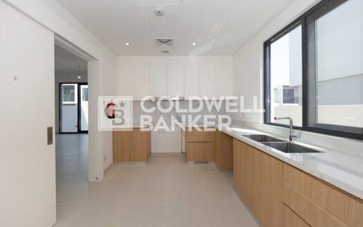 Single Row | Internal | Close to Pool