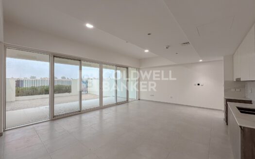 Single Row | Vacant | Large Layout