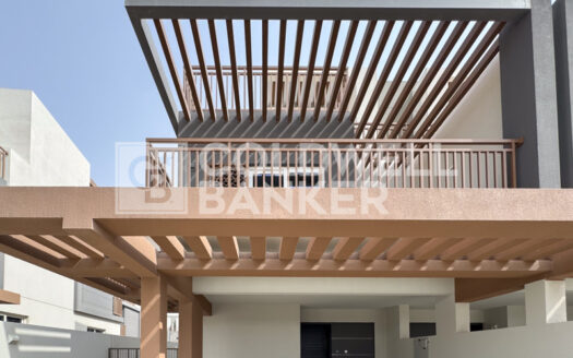 Large Plot | Closed Kitchen | Study