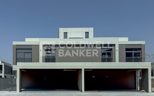 5BR Mansion| Near Lagoon | Near Al Maktoum Airport