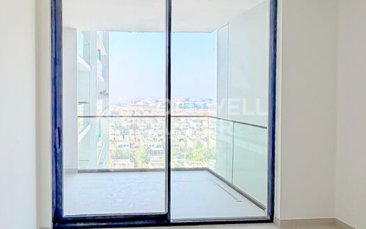 Near Mall | Easy Entry and Exit | Flexible Payment