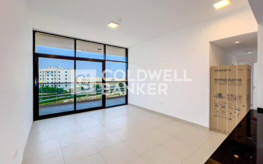 Vacant 2BR | Unfurnished | Community View