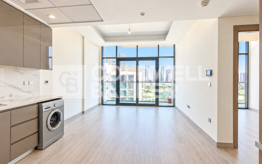 Well Maintained | Vacant | Partial Burj View