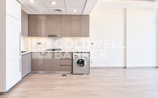 Well Maintained | Vacant | Partial Burj View