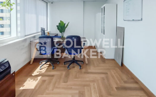 Furnished | Partitions | High Floor