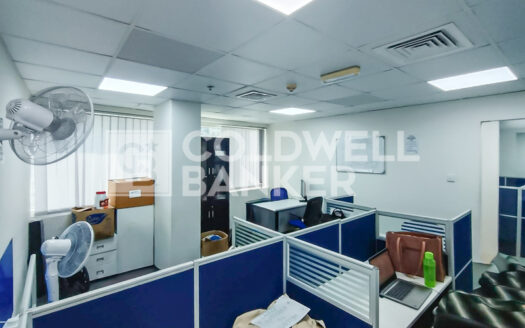 Furnished | Partitions | High Floor