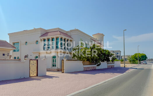 Exclusive Sale | Huge Layout Villa | Private Pool
