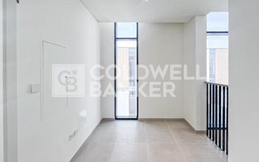 Big Layout | Great Deal | Park & Pool View
