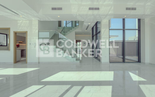 Large Villa | Internal | Single Row | Landscaped
