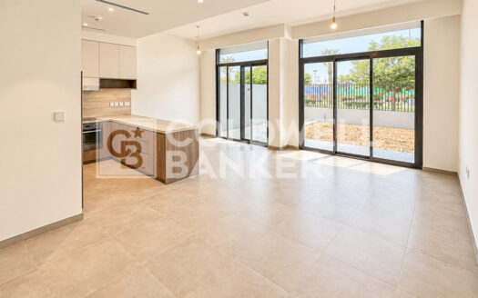 3BHK Townhouse | Spacious Layout | Community View