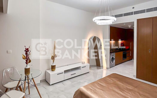 Fully Furnished | Vacant And Ready | Resale